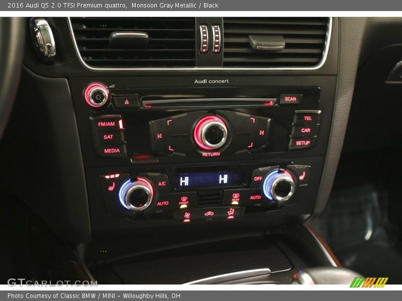 Monsoon Gray Metallic / Black 2016 Audi Q5 2.0 TFSI Premium quattro
