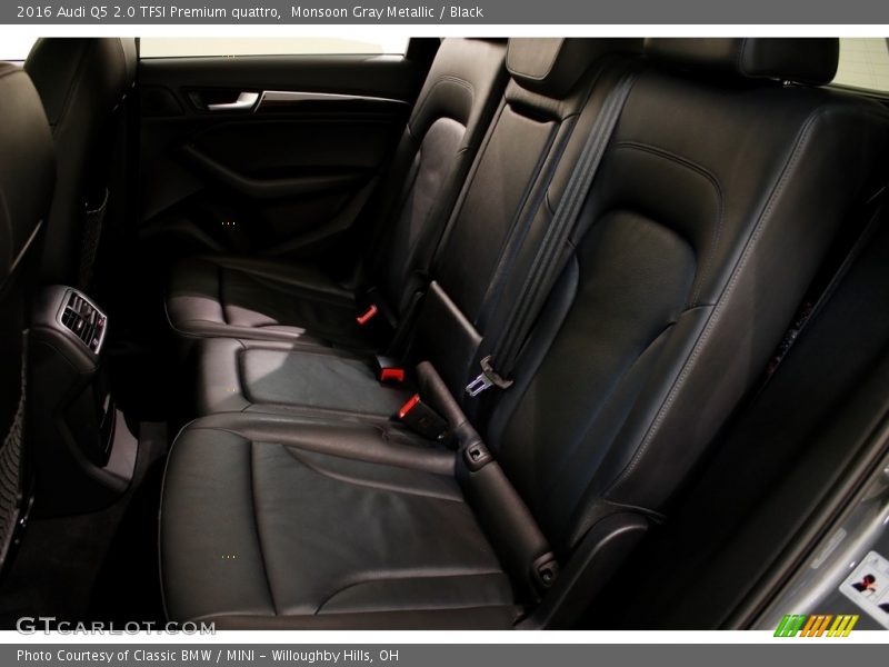 Monsoon Gray Metallic / Black 2016 Audi Q5 2.0 TFSI Premium quattro