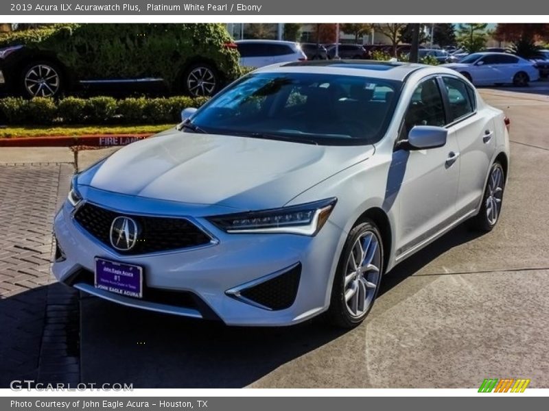 Front 3/4 View of 2019 ILX Acurawatch Plus