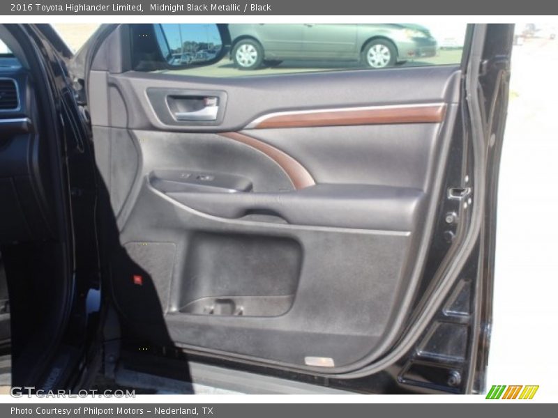 Midnight Black Metallic / Black 2016 Toyota Highlander Limited