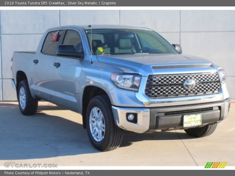 Silver Sky Metallic / Graphite 2019 Toyota Tundra SR5 CrewMax