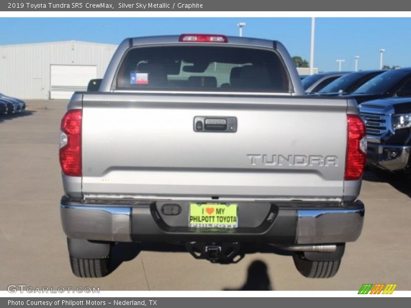Silver Sky Metallic / Graphite 2019 Toyota Tundra SR5 CrewMax