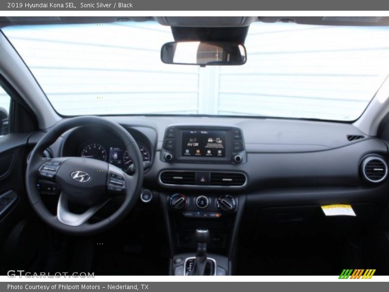 Sonic Silver / Black 2019 Hyundai Kona SEL