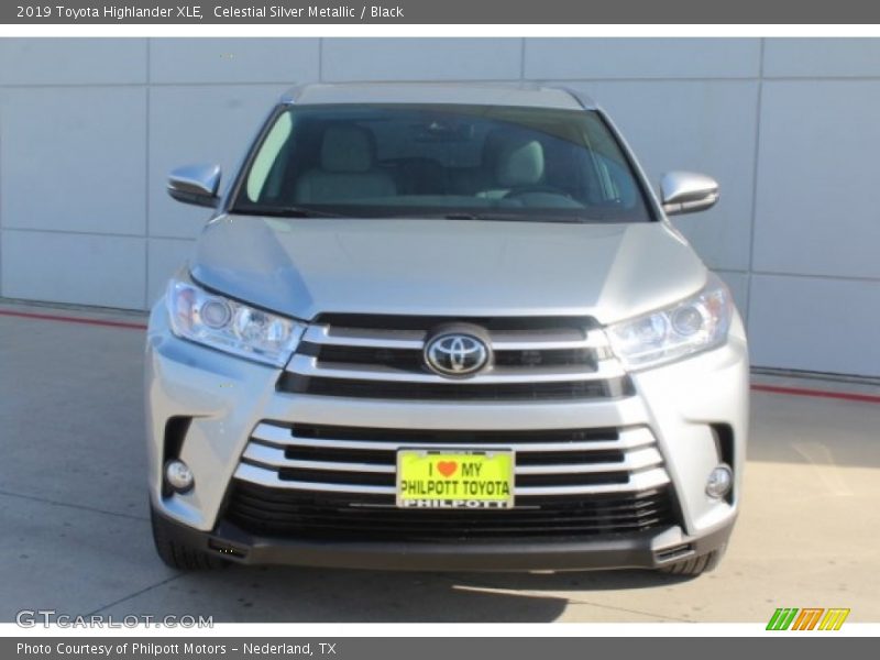 Celestial Silver Metallic / Black 2019 Toyota Highlander XLE