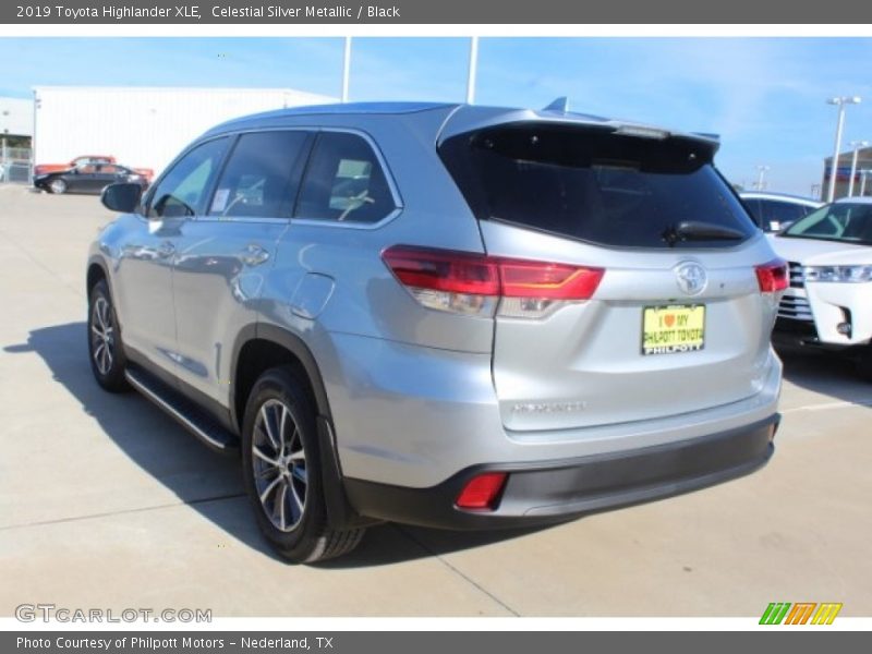 Celestial Silver Metallic / Black 2019 Toyota Highlander XLE