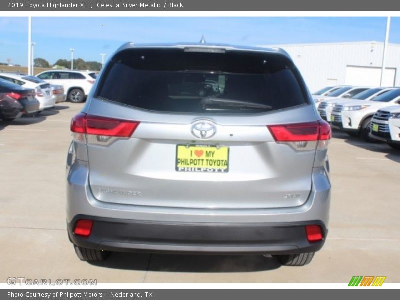 Celestial Silver Metallic / Black 2019 Toyota Highlander XLE