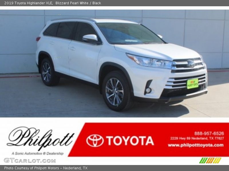 Blizzard Pearl White / Black 2019 Toyota Highlander XLE