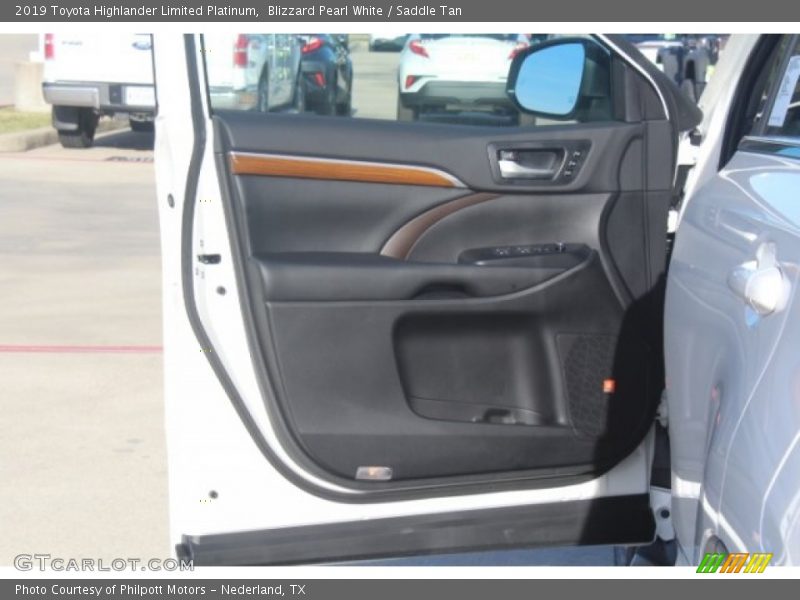 Blizzard Pearl White / Saddle Tan 2019 Toyota Highlander Limited Platinum