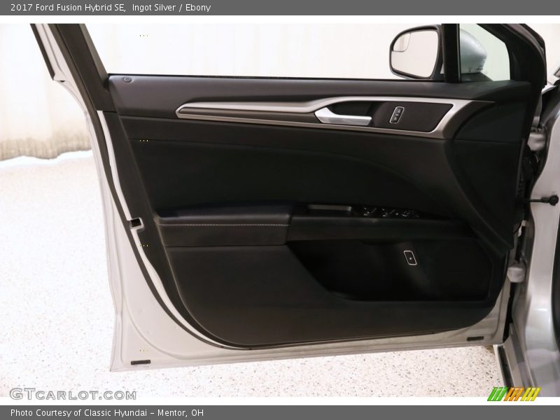Ingot Silver / Ebony 2017 Ford Fusion Hybrid SE