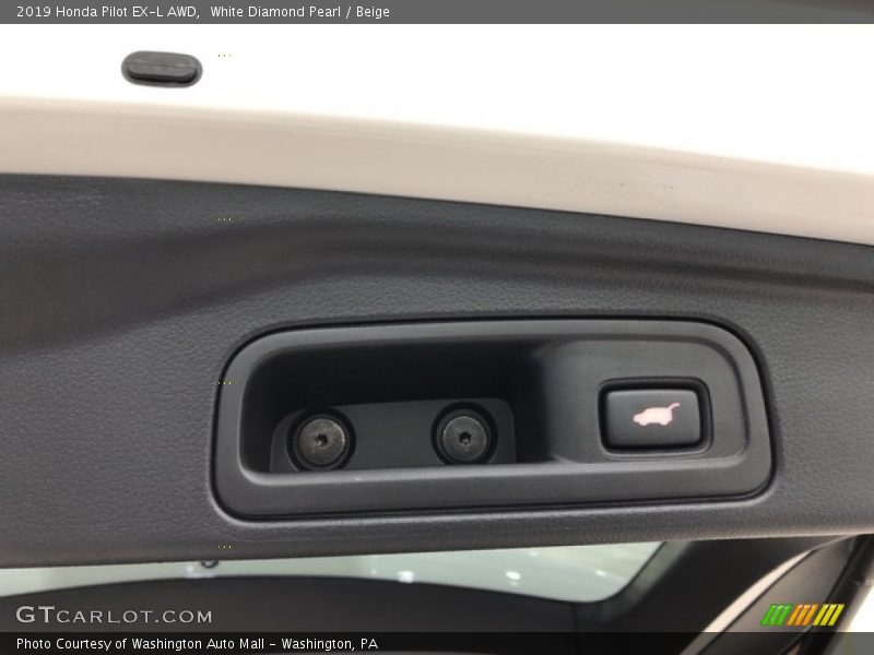 White Diamond Pearl / Beige 2019 Honda Pilot EX-L AWD