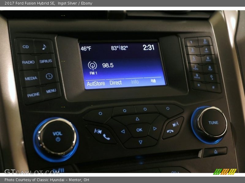 Ingot Silver / Ebony 2017 Ford Fusion Hybrid SE