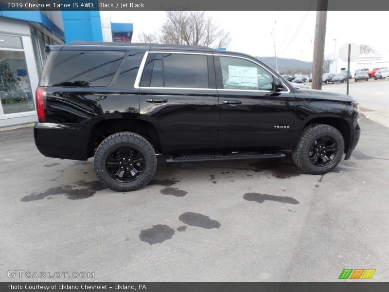 Black / Jet Black 2019 Chevrolet Tahoe LS 4WD