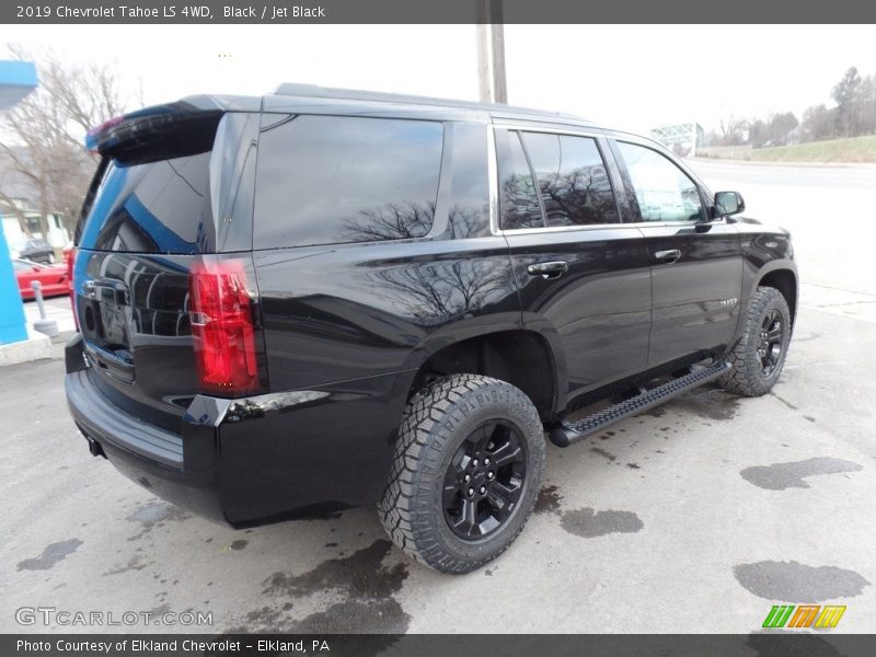 Black / Jet Black 2019 Chevrolet Tahoe LS 4WD
