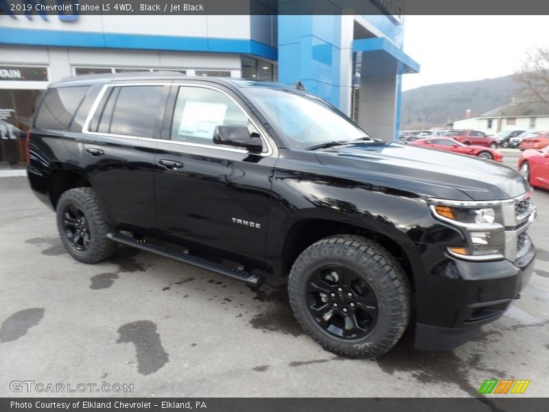 Black / Jet Black 2019 Chevrolet Tahoe LS 4WD