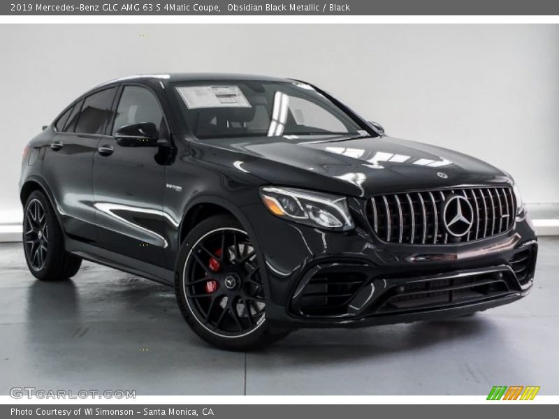 Front 3/4 View of 2019 GLC AMG 63 S 4Matic Coupe