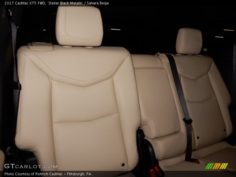 Stellar Black Metallic / Sahara Beige 2017 Cadillac XT5 FWD