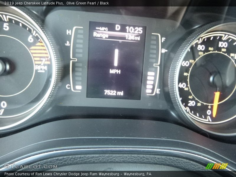 Olive Green Pearl / Black 2019 Jeep Cherokee Latitude Plus
