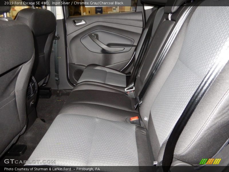 Ingot Silver / Chromite Gray/Charcoal Black 2019 Ford Escape SE 4WD
