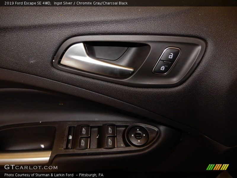 Ingot Silver / Chromite Gray/Charcoal Black 2019 Ford Escape SE 4WD