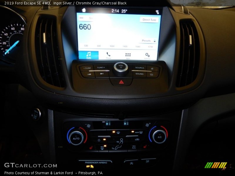 Ingot Silver / Chromite Gray/Charcoal Black 2019 Ford Escape SE 4WD