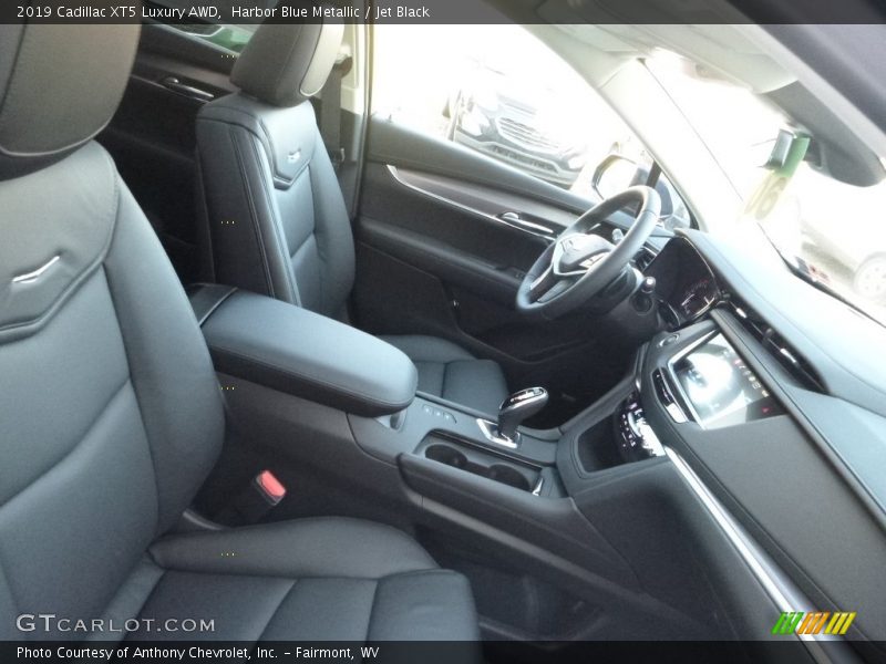 Harbor Blue Metallic / Jet Black 2019 Cadillac XT5 Luxury AWD