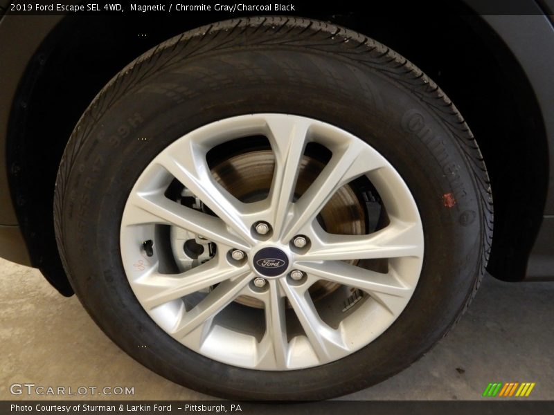 Magnetic / Chromite Gray/Charcoal Black 2019 Ford Escape SEL 4WD