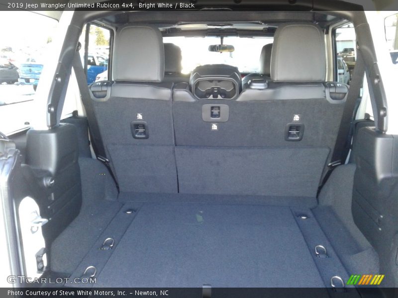  2019 Wrangler Unlimited Rubicon 4x4 Trunk