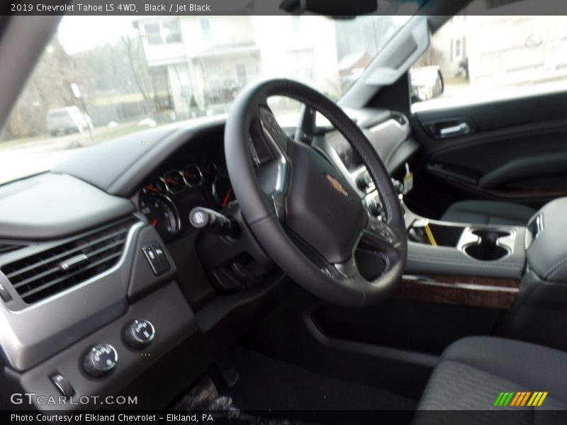 Black / Jet Black 2019 Chevrolet Tahoe LS 4WD