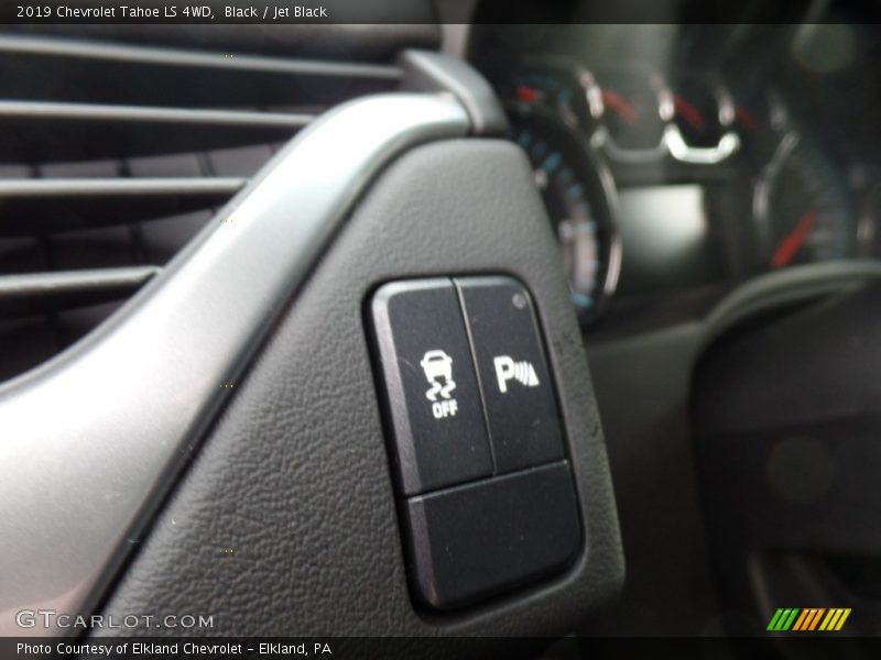 Black / Jet Black 2019 Chevrolet Tahoe LS 4WD