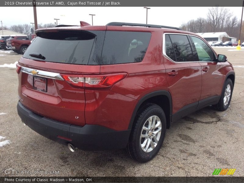 Cajun Red Tintcoat / Jet Black 2019 Chevrolet Traverse LT AWD