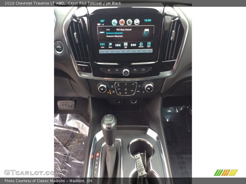 Cajun Red Tintcoat / Jet Black 2019 Chevrolet Traverse LT AWD