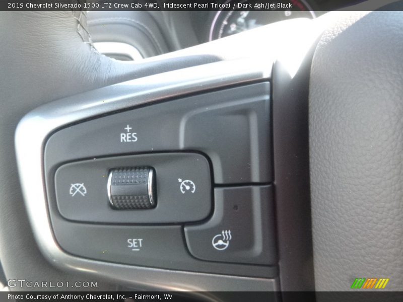 Iridescent Pearl Tricoat / Dark Ash/Jet Black 2019 Chevrolet Silverado 1500 LTZ Crew Cab 4WD
