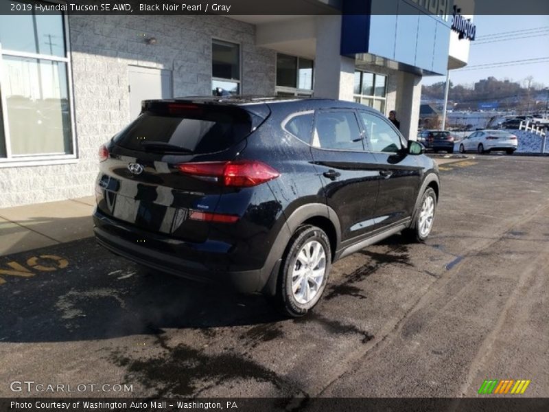 Black Noir Pearl / Gray 2019 Hyundai Tucson SE AWD