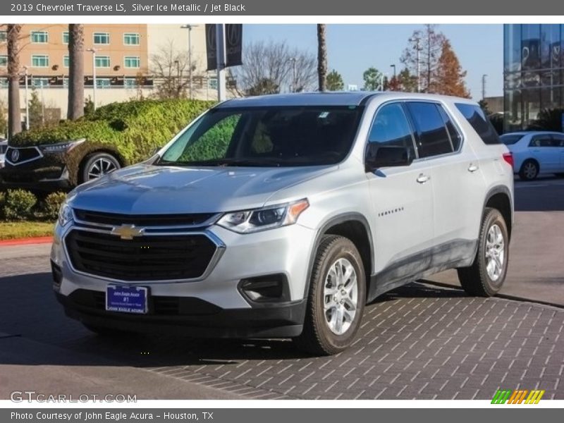 Silver Ice Metallic / Jet Black 2019 Chevrolet Traverse LS