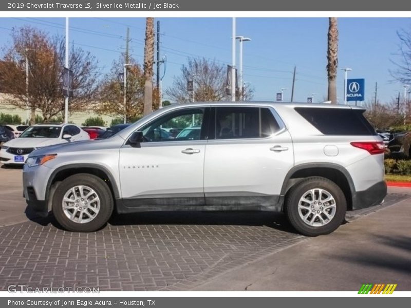 Silver Ice Metallic / Jet Black 2019 Chevrolet Traverse LS