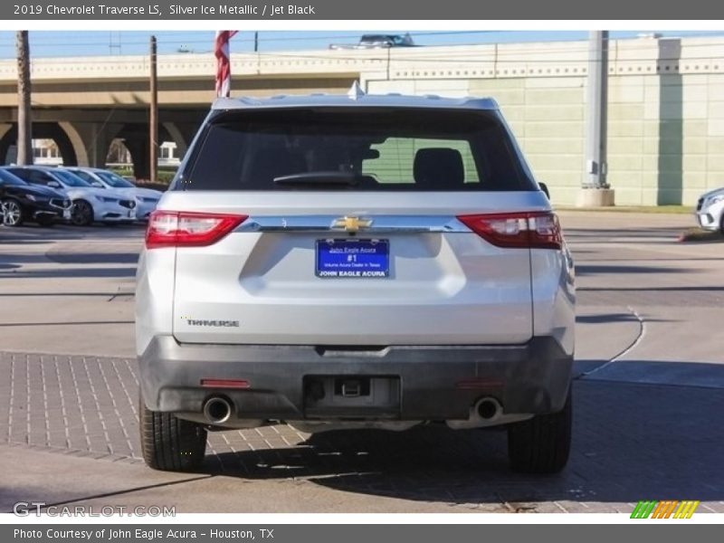 Silver Ice Metallic / Jet Black 2019 Chevrolet Traverse LS