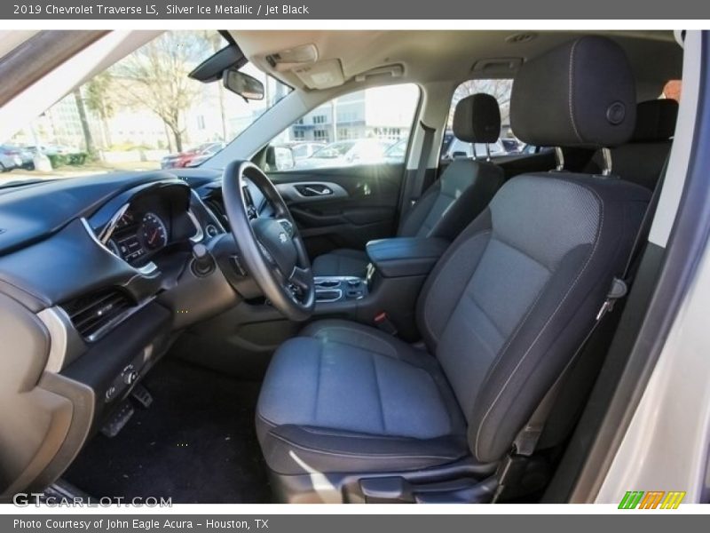 Silver Ice Metallic / Jet Black 2019 Chevrolet Traverse LS