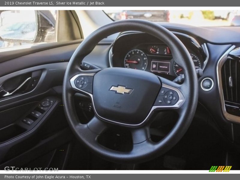 Silver Ice Metallic / Jet Black 2019 Chevrolet Traverse LS