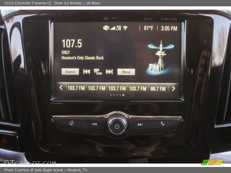 Silver Ice Metallic / Jet Black 2019 Chevrolet Traverse LS