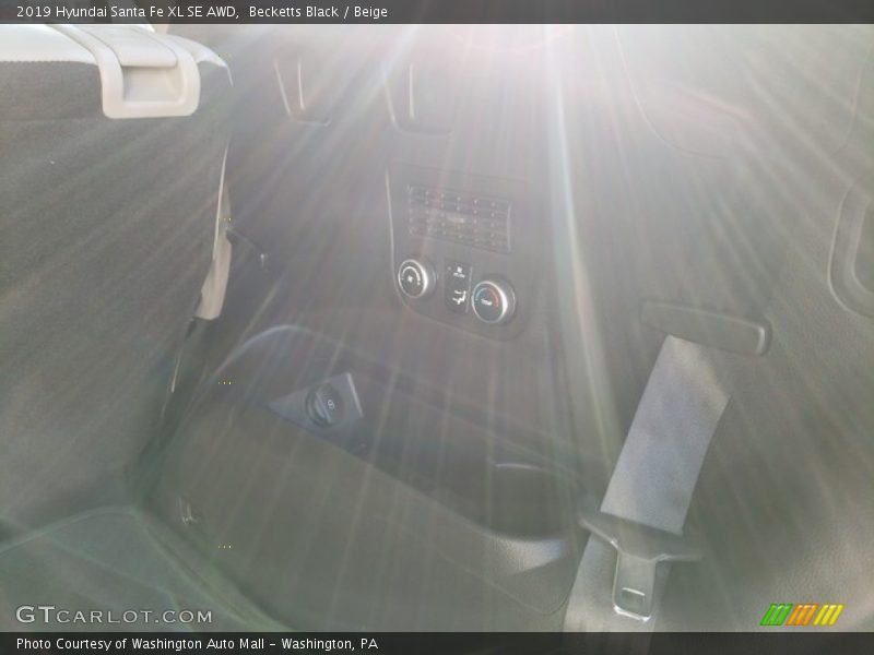 Becketts Black / Beige 2019 Hyundai Santa Fe XL SE AWD