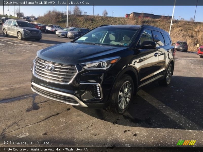 Becketts Black / Gray 2019 Hyundai Santa Fe XL SE AWD