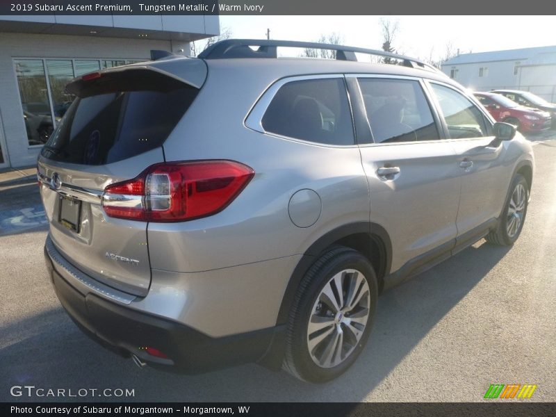 Tungsten Metallic / Warm Ivory 2019 Subaru Ascent Premium