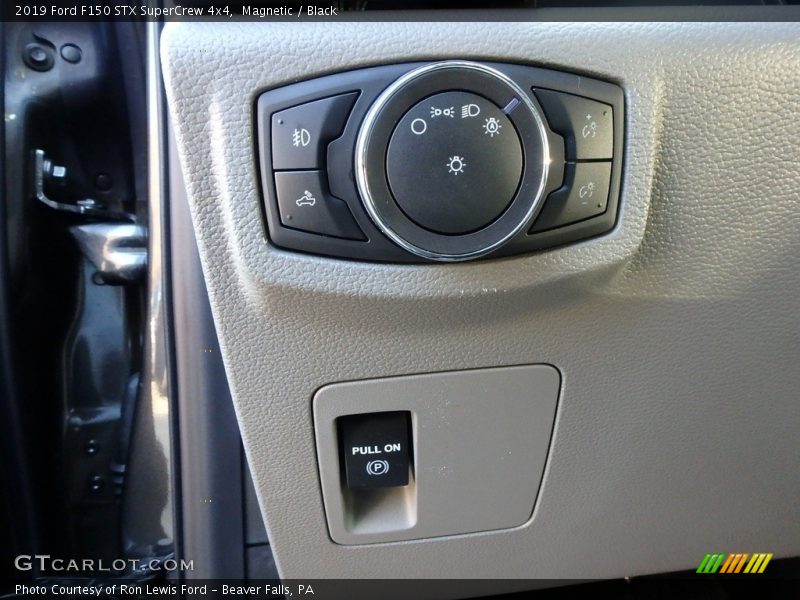 Magnetic / Black 2019 Ford F150 STX SuperCrew 4x4