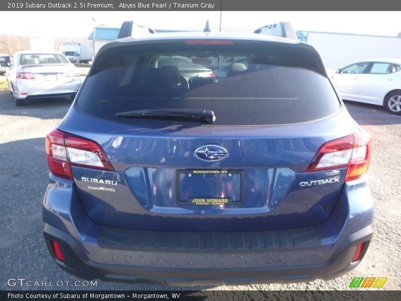 Abyss Blue Pearl / Titanium Gray 2019 Subaru Outback 2.5i Premium