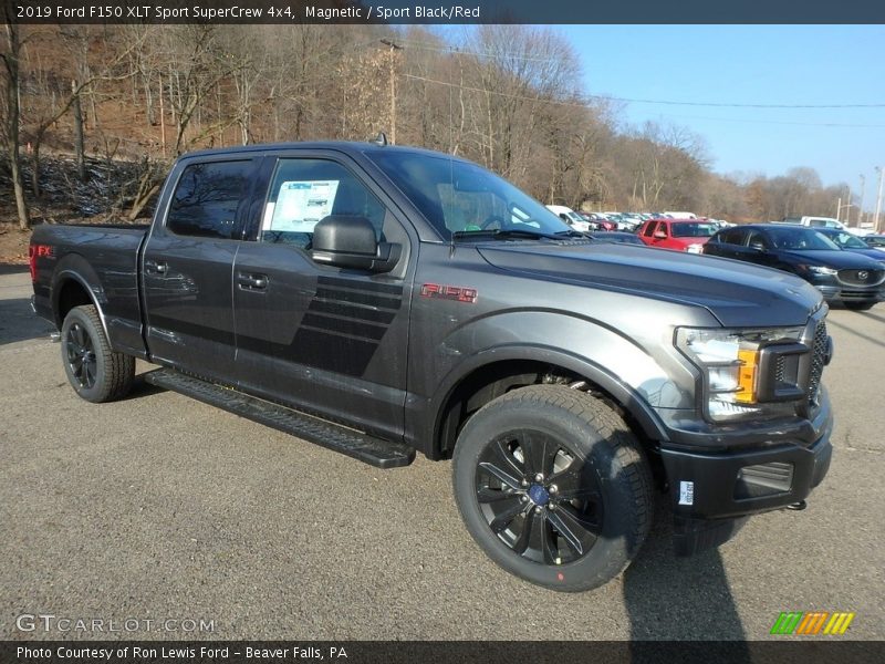 Front 3/4 View of 2019 F150 XLT Sport SuperCrew 4x4