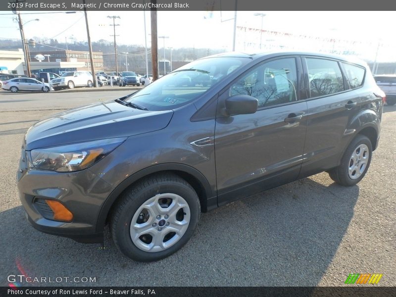 Magnetic / Chromite Gray/Charcoal Black 2019 Ford Escape S