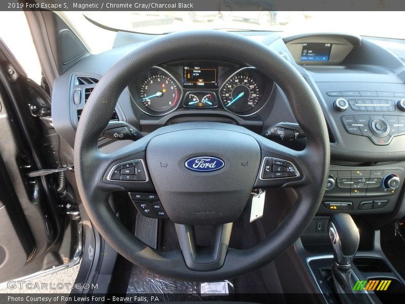Magnetic / Chromite Gray/Charcoal Black 2019 Ford Escape S