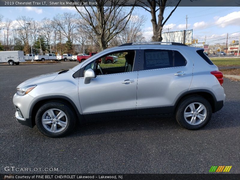  2019 Trax LT Silver Ice Metallic