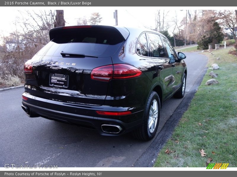 Black / Black/Luxor Beige 2016 Porsche Cayenne