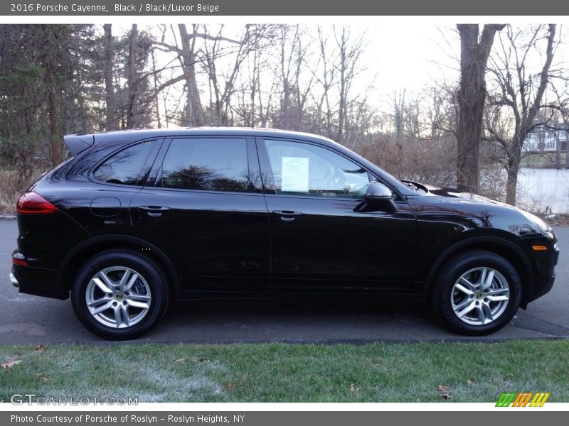 Black / Black/Luxor Beige 2016 Porsche Cayenne